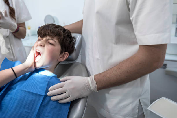 Best Emergency Tooth Extraction in Hanley Hills, MO